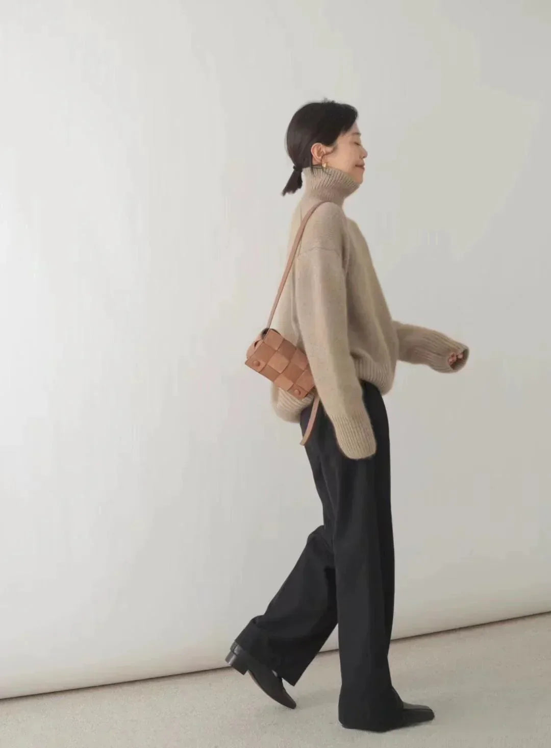 Larine | Cozy Turtleneck Knitwear