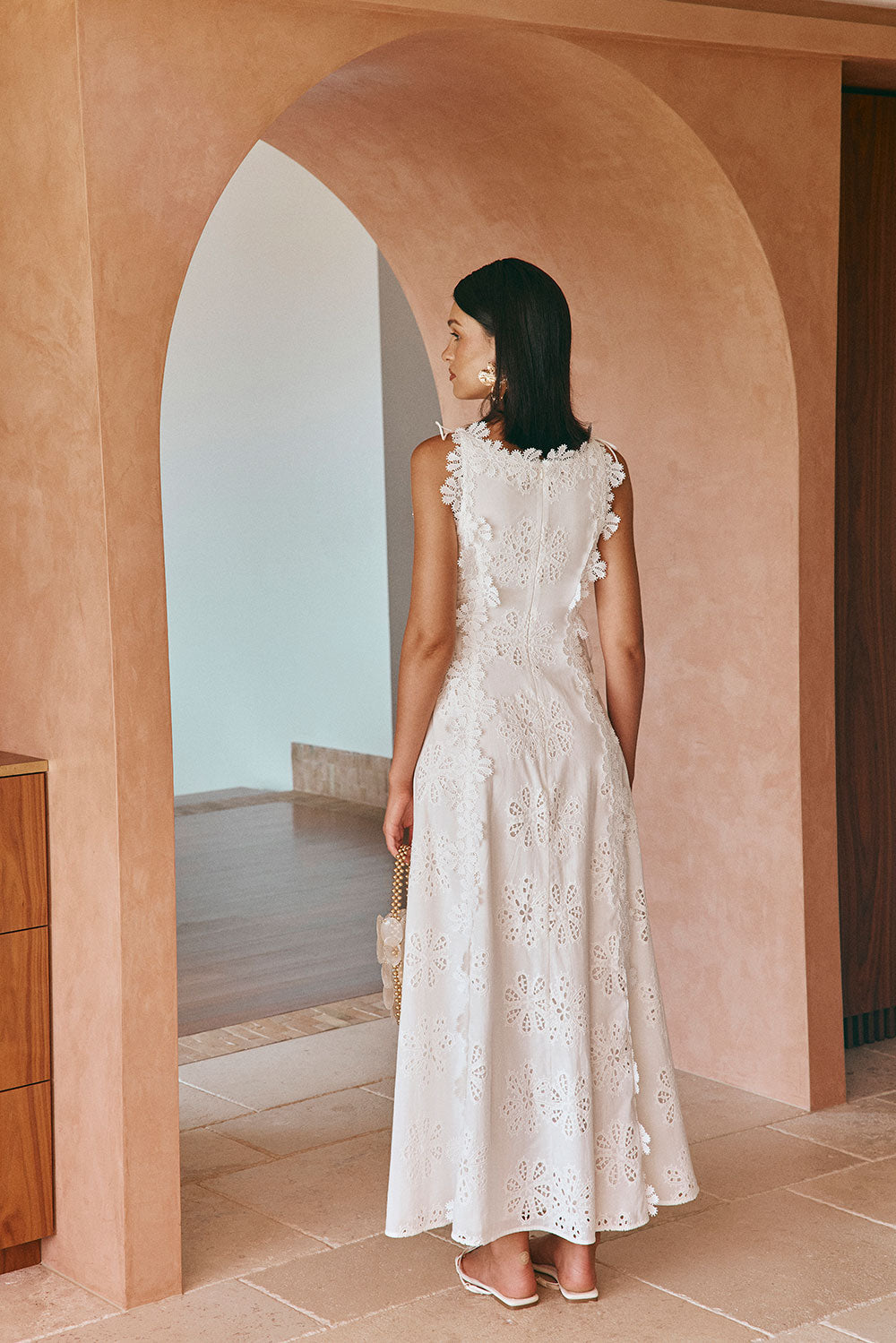 Rayne | Elegant Sleeveless Maxi Dress