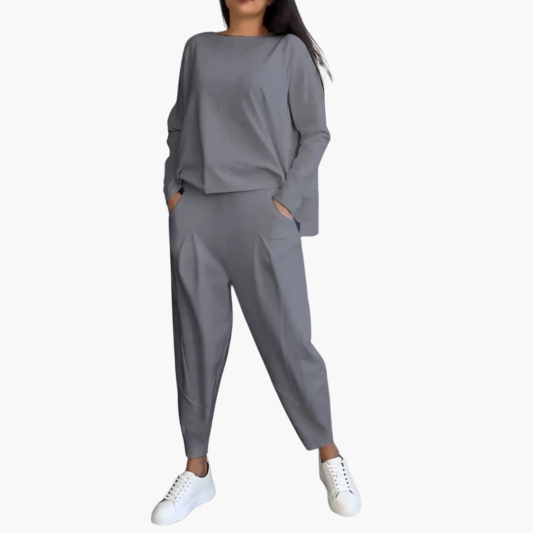 Thea | Two-Piece Round Neck Outfit
