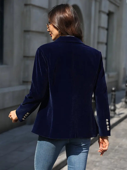 Isla | Sophisticated Velvet Blazer