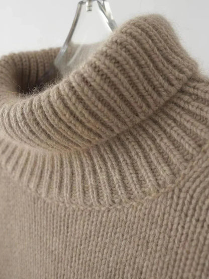 Larine | Cozy Turtleneck Knitwear