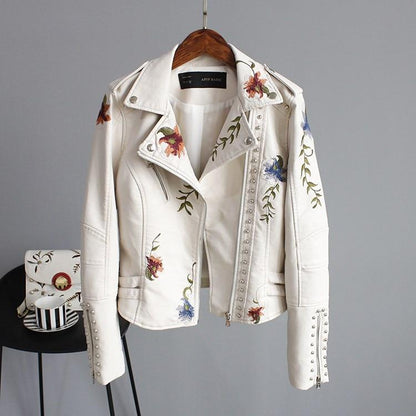 Yvelise | Chic Embroidered Outerwear