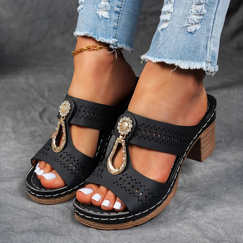 Yora | Stylish and Cozy Orthopedic Sandals