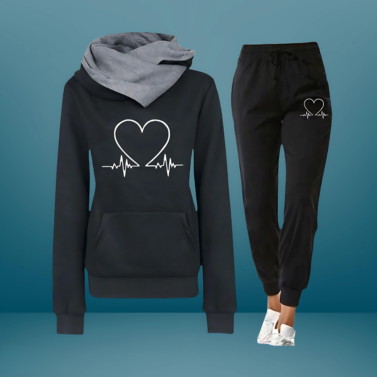 Heartbeat | Comfy two-piece sweatsuit for everyday wear