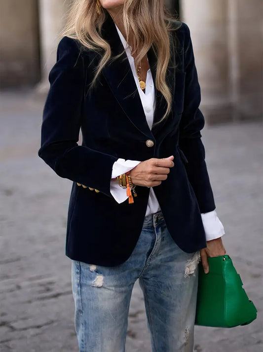 Isla | Sophisticated Velvet Blazer